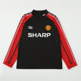 Mens Manchester United Retro Training Top Black 1998/99