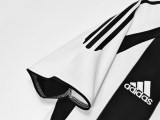 Mens Newcastle United Retro Home Jersey 2005/06