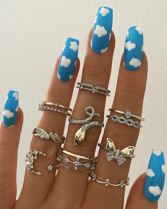 24pcs Short Ballet Sky Blue Cloud Pattern Artificial Nails Fake Nails Removable Nail Patches