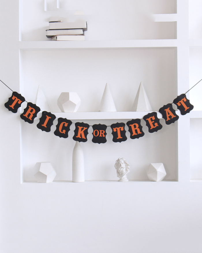 Halloween Streamer Banner TRICK OR TREAT Decoration Flag Shooting Props