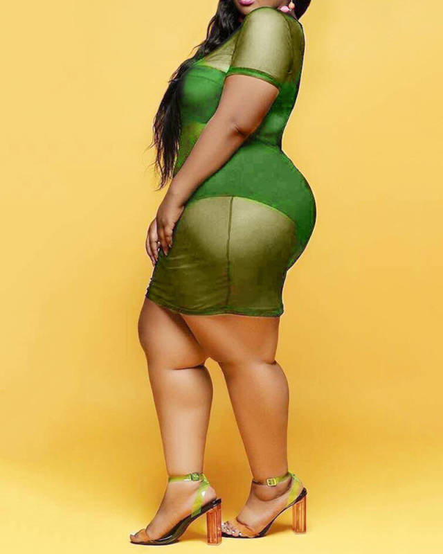 Womans Short Sleeve Mesh See Through Queen Printed Plus Size Dresses White Black Purple Green Rose Red Wine Red L-4XL