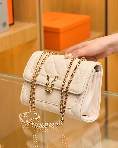 Women Crossbody Bag Street Style Shoulder Rhombus Golden Chain Bags Black White
