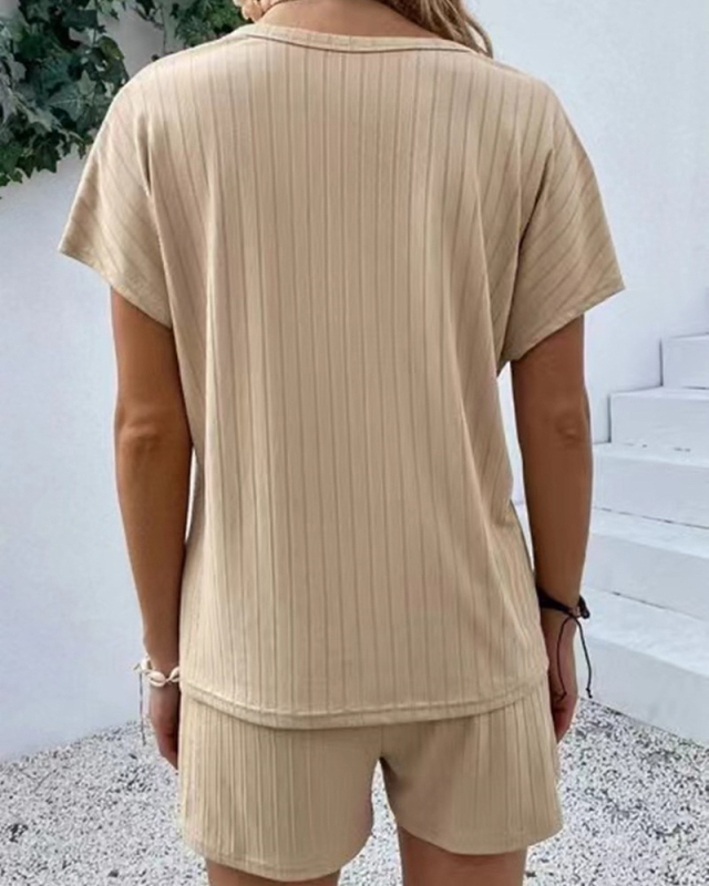 V-neck Women Wholesale Solid Color Two Piece Short Set