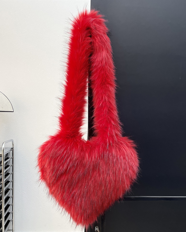 Wholesale Popular Y2K New Style Heart Shaper Fur Crossbody Bag