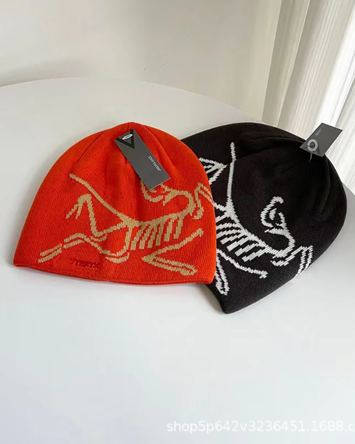 Autumn Winter Bird Jacquard Knitted Beanie Hat