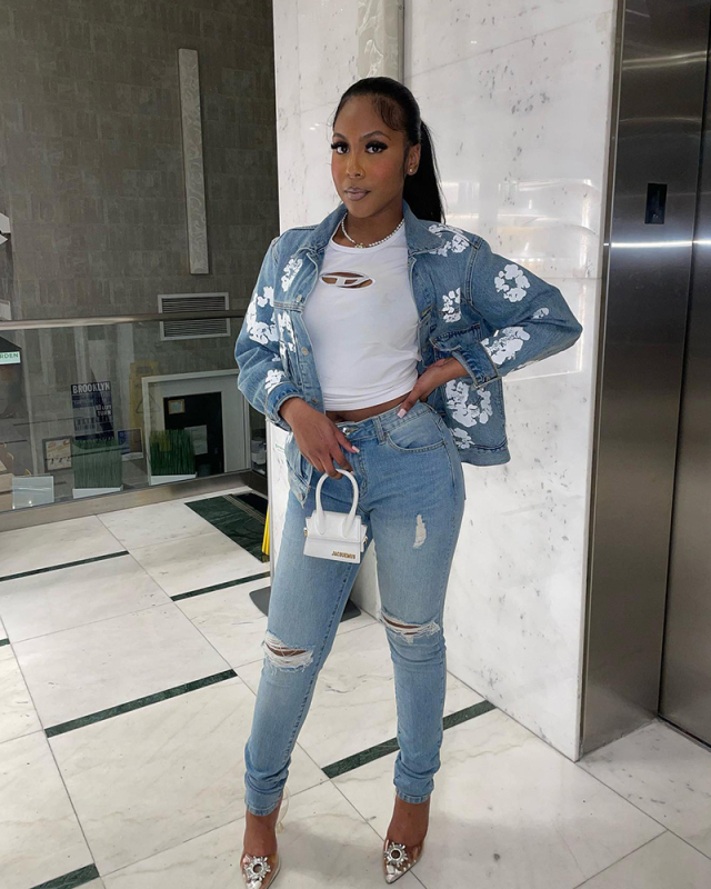 Wholesale Fashion Women Jean Jackets S-2XL