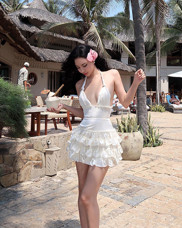 Deep V-neck Women Wholesale Beach Vacation Dress S-L