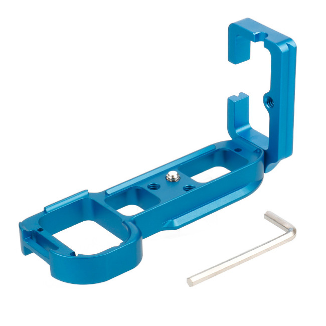 FEICHAO LB-A7 Aluminum Alloy Hand Grip Quick Release Plate Vertical Clapper with 1/4 Screw Hole  for Tripod Head A7 A7R S Camera