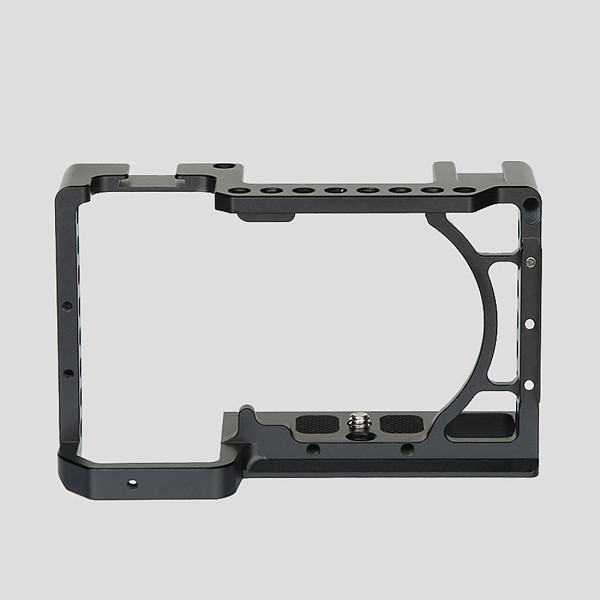FEICHAO Aluminum Alloy SLR Cage for A6600 Video Stabilizer Rig with Cold Shoe Mount for Sony A6600 DSLR Camera Protective Frame Border