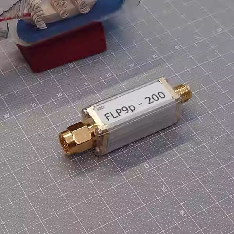 200MHz/250MHz Flat Passband 9th Step Low Pass Filter Discrete LC Components Small Size Form Factor SMA Female to Male Interface