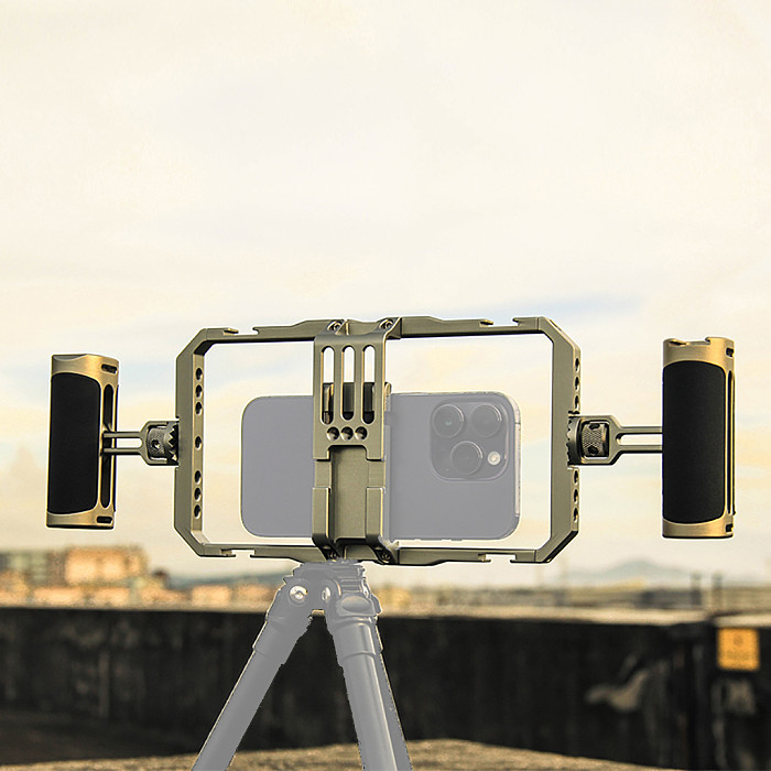 Universal Smartphone Video Rig with Dual Handles Phone Cage Photography Aluminum Case Stabilizer for Video Recording Filmmaking