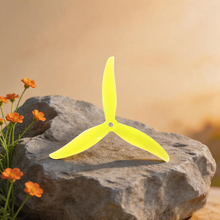 HQProp MCK Racing Propeller 2CW+2CCW 5.1inch 3-Blade PC Props 5mm Shaft for FPV Racing Drone