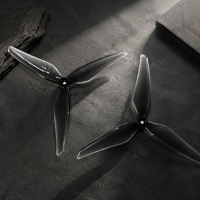 (HQProp) 2CW+2CCW 7.5X3X3 High Efficiency Crash Resistant 3-Blade PC Propeller For FPV Drone