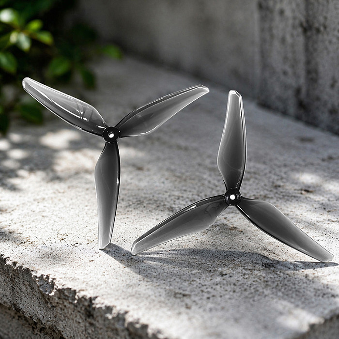 (HQProp) 2CW+2CCW 7.5X3X3 High Efficiency Crash Resistant 3-Blade PC Propeller For FPV Drone