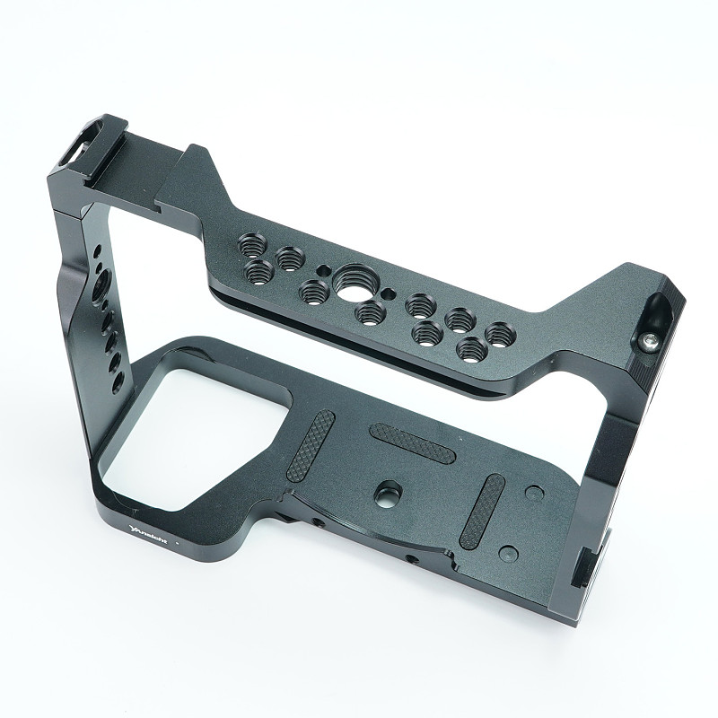 yAnsicht Aluminum alloy camera cage expansion accessories, camera protection frame for Sony a7m3 a7r3 a73 a9 DSLR camera
