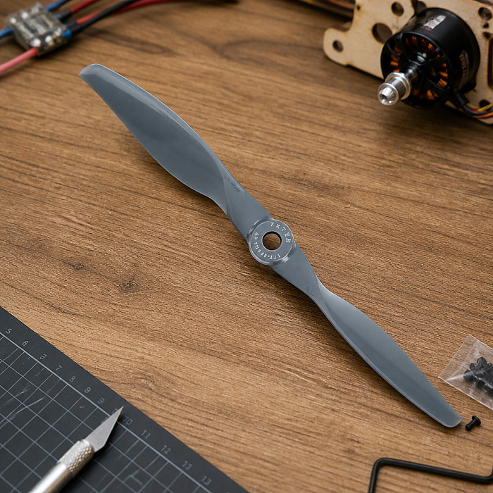 GEMFAN 7X12E / 7X12R 2-Blade Propeller - Fiberglass Nylon Electric Prop for 7-Inch FPV Drones and RC Fixed-Wing Aircraft