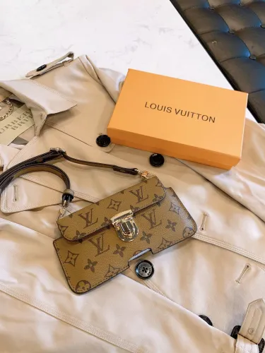 LOUIS VUITTON  LB0012005020113  size: 18cm