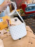 LOUIS VUITTON  LB0212005020116  size: 20cm