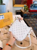 LOUIS VUITTON  LB0212005020116  size: 20cm