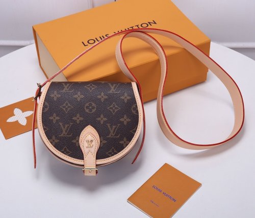 LV 5A quality designer brand replica diagonal span chain handbagbag backpack 200278
