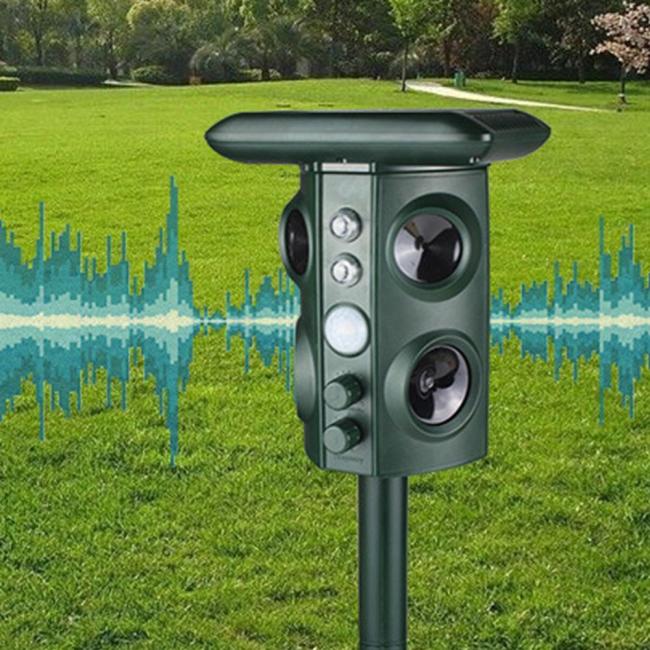 Solar Ultrasonic Vibration Wild Animal Drive Repellers
