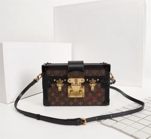 LV 5A quality designer brand replica diagonal span chain handbagbag backpack 200272