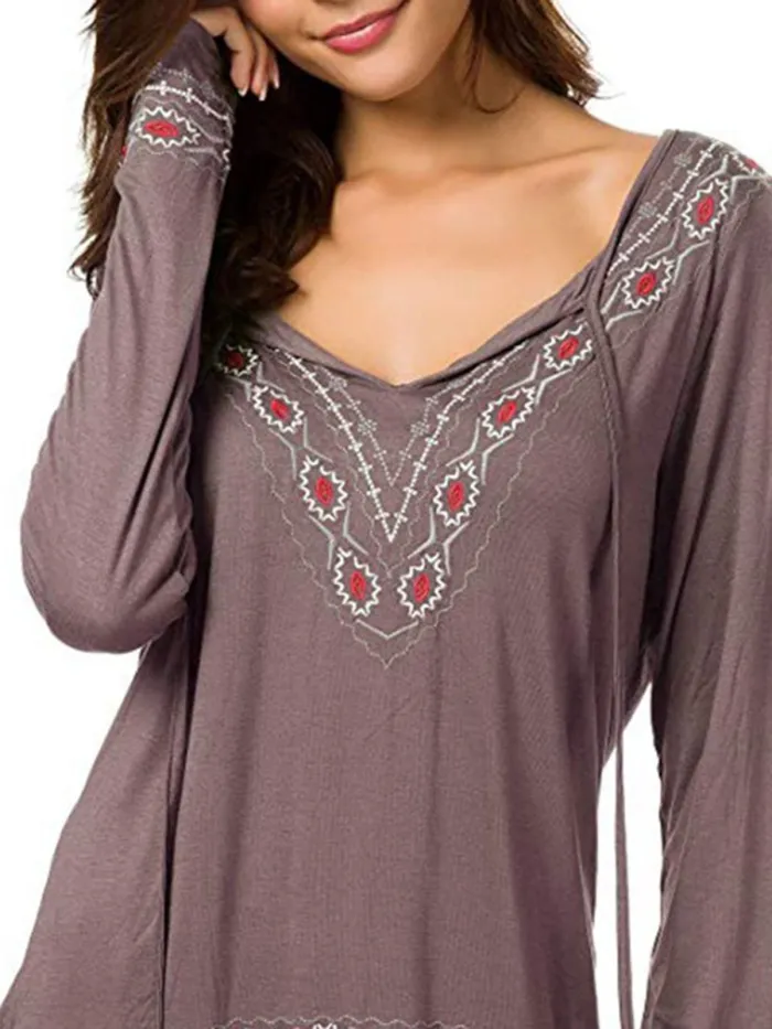 Basic V neck Embroidered Plus Size Cotton-blend T-Shirt