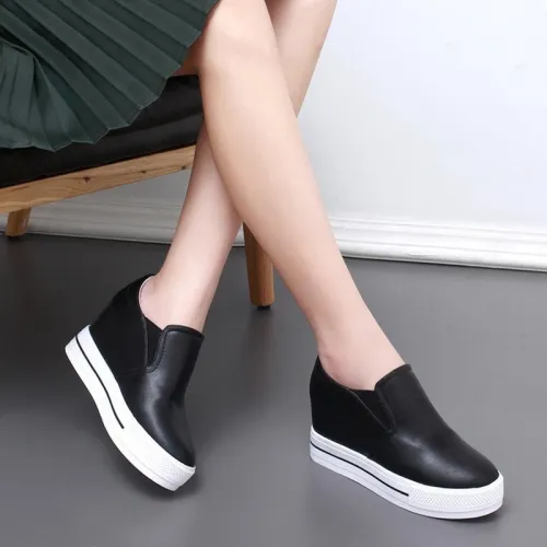 Round Toe Women Platform PU Fashion Sneakers
