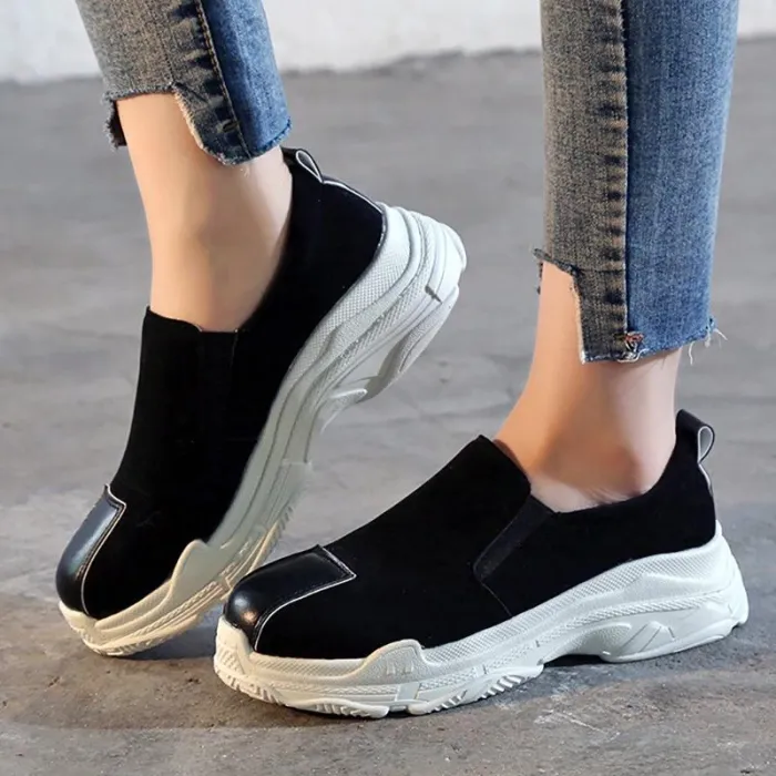 Women Round Toe Sneakers Casual Comfort Slip On Shoes