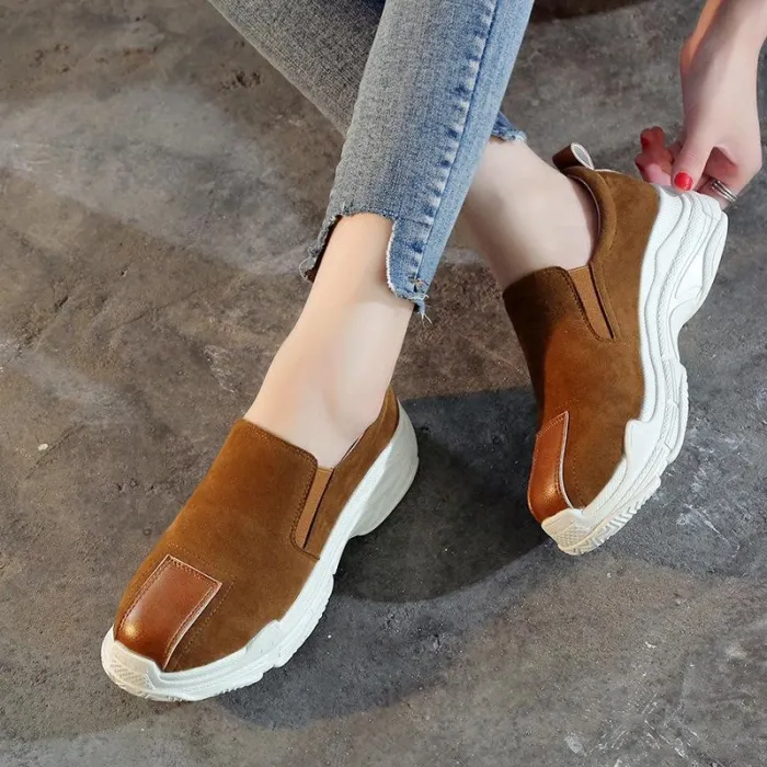 Women Round Toe Sneakers Casual Comfort Slip On Shoes