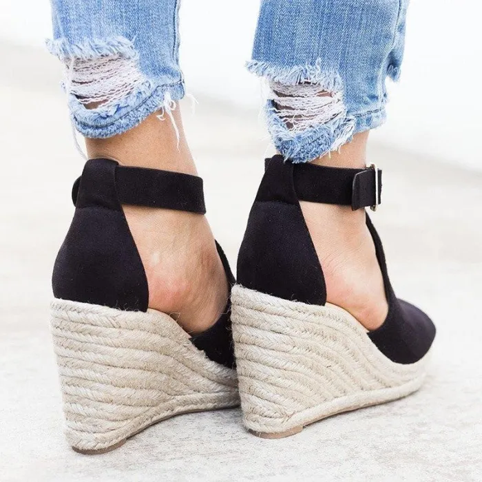 Adjustable Buckle Artificial Nubuck Shoes