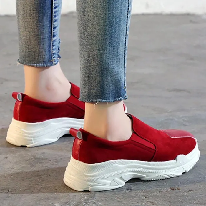 Women Round Toe Sneakers Casual Comfort Slip On Shoes