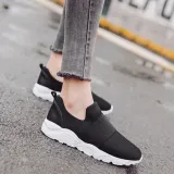 Comfortable Fabric Women Slip-On Sneakers