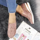 Women Comfortable Slip-on Sneaker Shoes