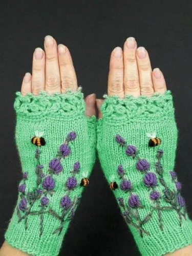 Brown Knitted Sweet Gloves & Mittens