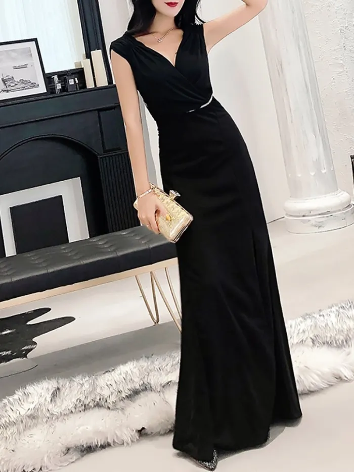 Fashion Elegant V Neck Pure Colour Sling Evening Dress