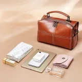 Leather vintage elegant handbag