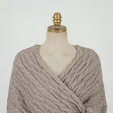 Fashion V-collar Printed Long-Sleeved Sweater