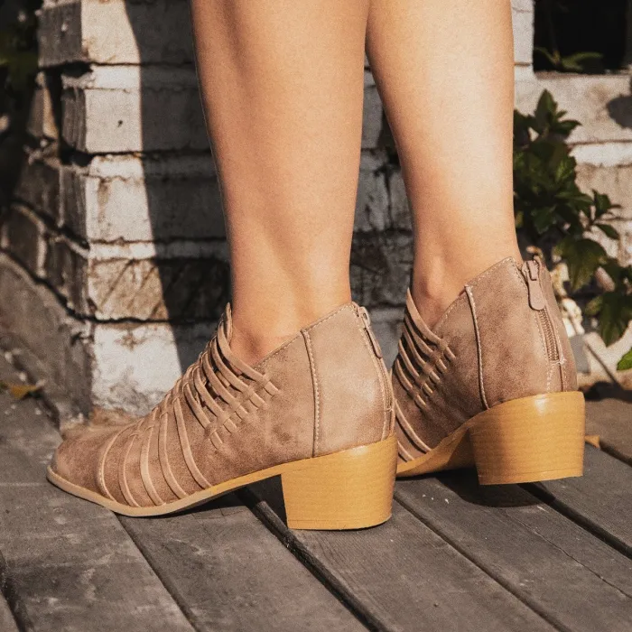 Women Plus Size Faux Leather Booties with Zipper Shoes