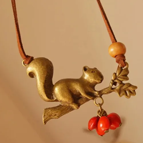 Vintage Squirrel Red Beans Necklace