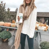 Fashion pure color twist knitting a sweater