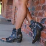 Women Vintage Star Western Ankle Boot