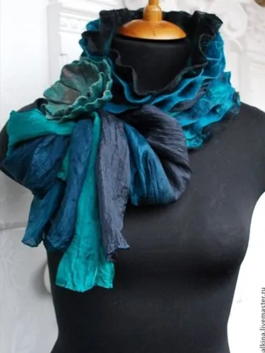 Scarves & Shawls