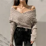 Fashion V-collar Printed Long-Sleeved Sweater