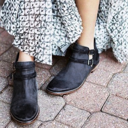 Double-breasted Ankle Booties