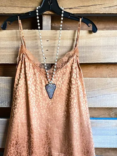 Shirts & Tops