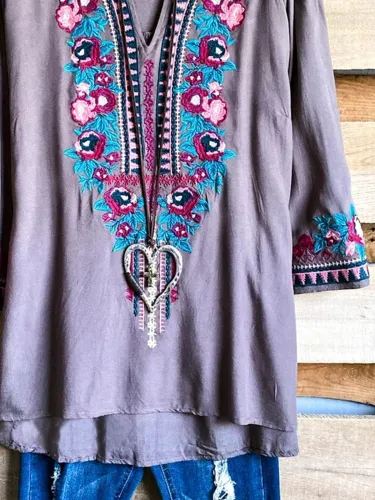 Shirts & Tops