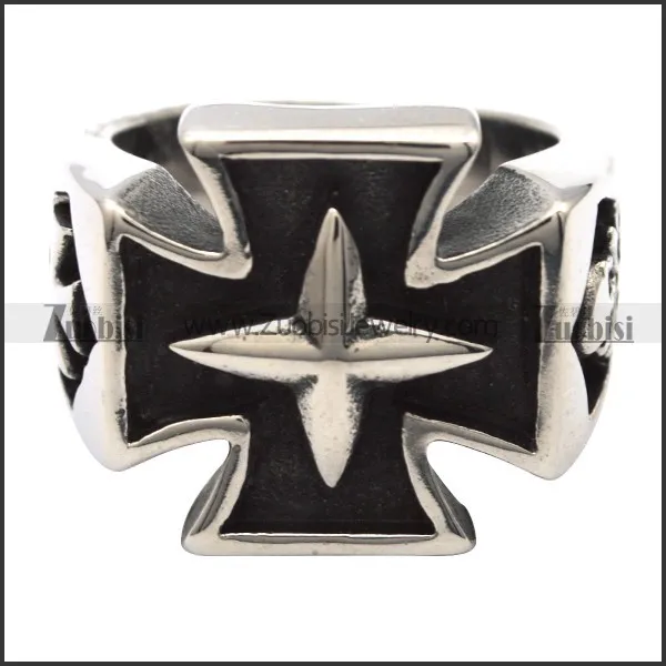 Mens Skull Ring in Stainless Steel for Motorcycle Bikers -r000750