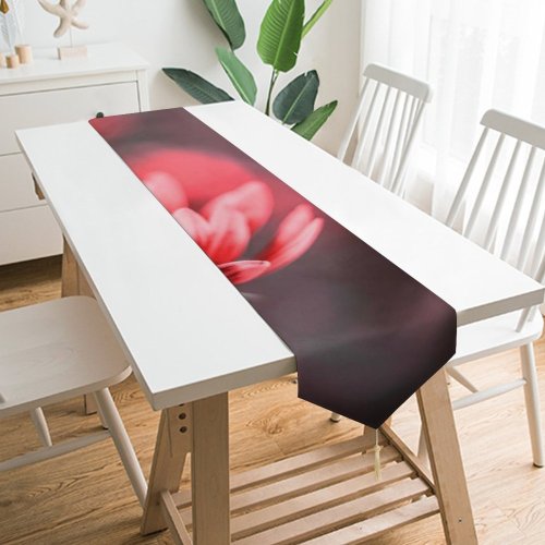 Yanfind Table Runner Blur Focus Beautiful Plant Delicate Flowers Depth Field Macro Growth Blooming Blurry Everyday Dining Wedding Party Holiday Home Decor