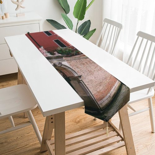 Yanfind Table Runner Boats Canal Landscape Daylight Bridge Buildings Sight Watercrafts Houses Urban River Transportation Everyday Dining Wedding Party Holiday Home Decor